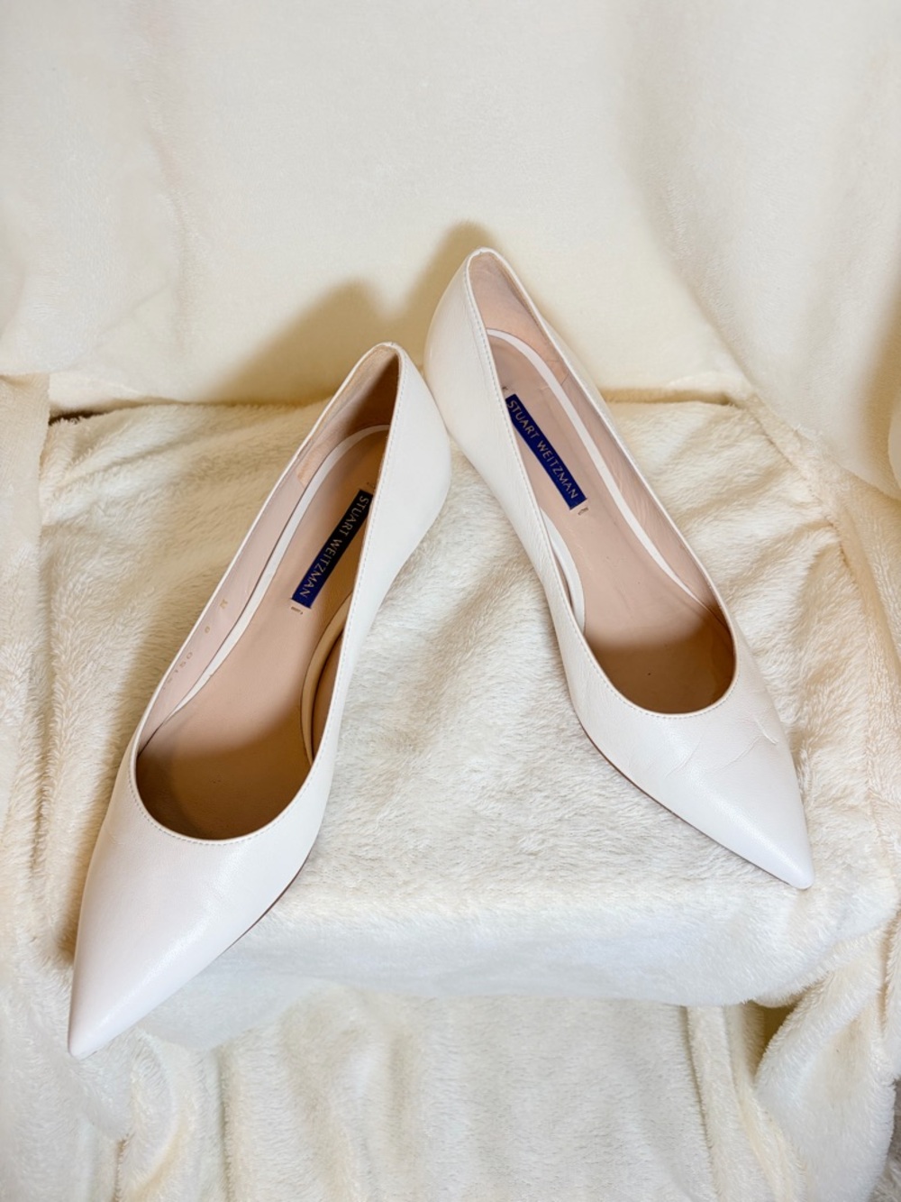 Stuart Weitzman Power 50 Cream Pointed-Toe Leather Kitten Heel